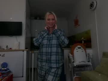 cam girl porn kiradivine image #3499448