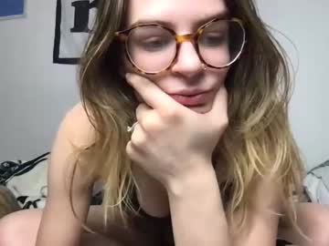 cam couple porn smileyrhyeof image #6110922