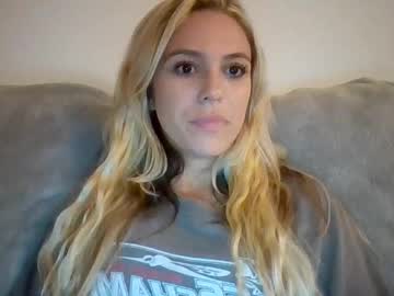 cam girl porn skyelynnxo image #7067394