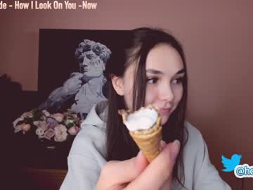 cam girl porn hollyextra image #2208139
