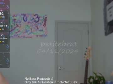 cam girl porn petitebrat image #6767262