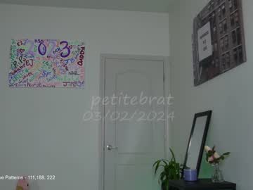 cam girl porn petitebrat image #6485273