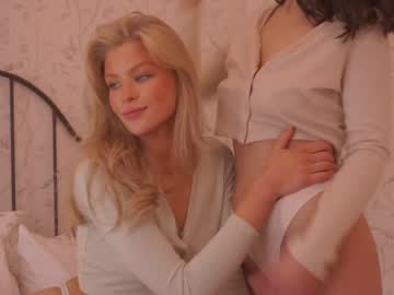 cam girl porn _2strangers image #1174620