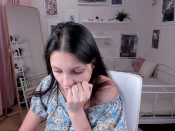 cam girl porn chloe_holzmann image #2992607