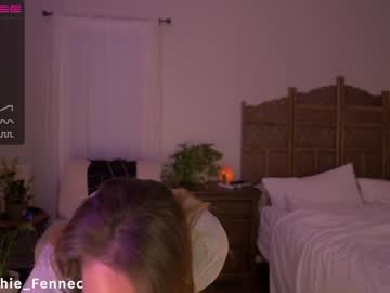 cam girl porn sophie_fennec image #2468506