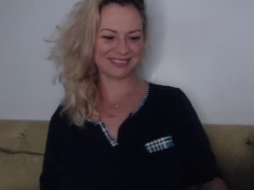 cam girl porn kiradivine image #2989600