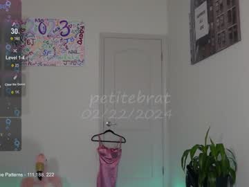 cam girl porn petitebrat image #6422432