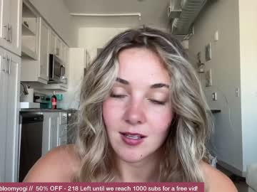 cam girl porn bloomyogi image #2788312