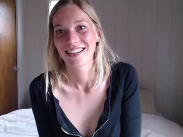 cam couple porn joannadea image #3832675
