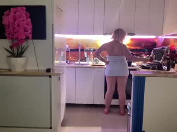 cam girl porn kiradivine image #6084830
