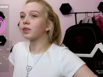 cam girl porn small_blondee image #4340054