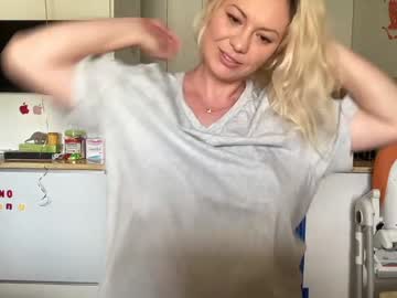 cam girl porn kiradivine image #4747939