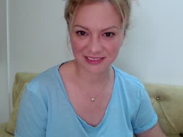 cam girl porn kiradivine image #1934905