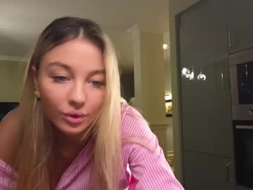 cam girl porn lilly_mattsson image #5203408