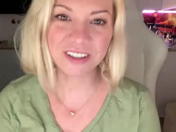 cam girl porn kiradivine image #5668368