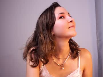 cam girl porn helenmoors image #5824390