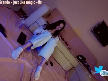 cam girl porn hollyextra image #2598051