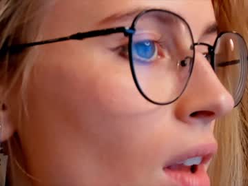cam girl porn linellali image #2766551