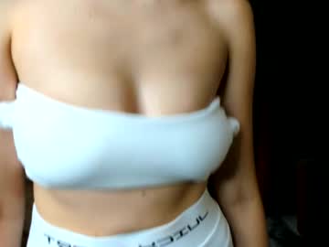 cam girl porn krisskissss image #6992472