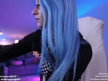 cam girl porn misshowl image #2720874