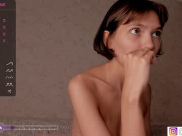 cam girl porn bzzzme image #5245733