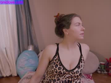cam girl porn chroniclove image #3420339