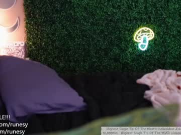 cam girl porn runesy image #3100705