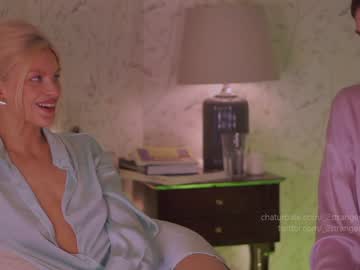 cam girl porn _2strangers image #2382560