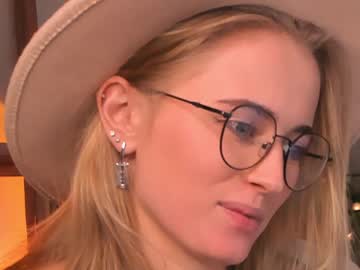cam girl porn linellali image #2779861