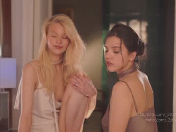 cam girl porn _2strangers image #5470433