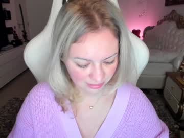 cam girl porn kiradivine image #1101649