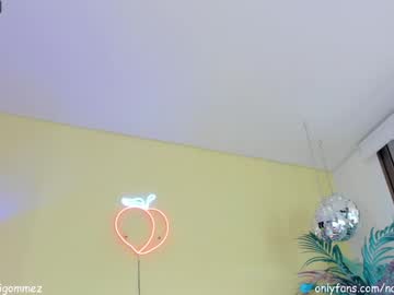 cam tranny porn naomigomezz image #1533050