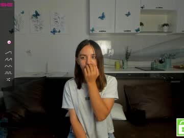 cam girl porn karalyons image #4998384