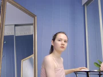 cam girl porn kriskras__ image #4748857