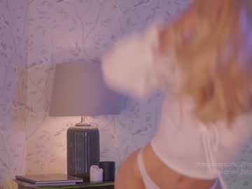 cam girl porn _2strangers image #2796918