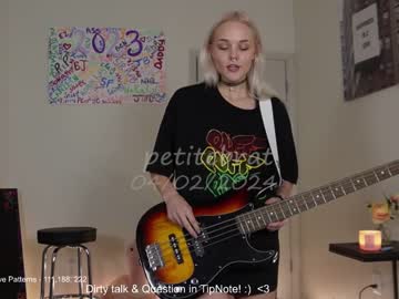 cam girl porn petitebrat image #6702157