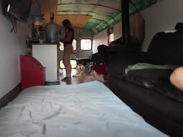 cam couple porn busbuddies image #3096876