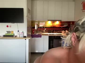 cam girl porn kiradivine image #4677768