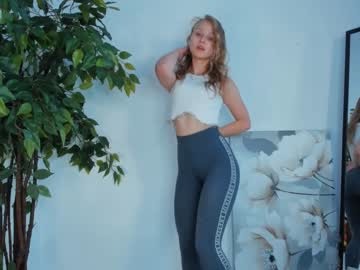 cam girl porn merciaembry image #6212566