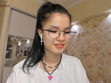 cam girl porn akino_17 image #1221882