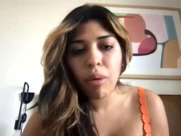 cam girl porn mommyknockers image #3791766