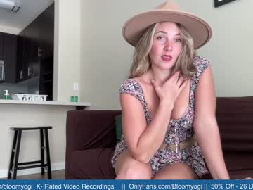 cam girl porn bloomyogi image #4228043