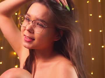 cam girl porn helenmoors image #4485435