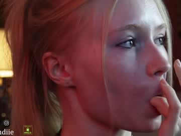 cam girl porn bestblondiiecb image #5913443