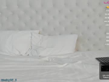 cam girl porn kissing33 image #1359030