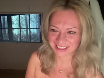 cam girl porn kiradivine image #2552996