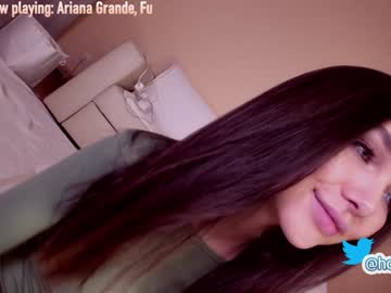 cam girl porn hollyextra image #2632429
