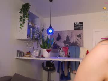 cam couple porn emiliacourtney image #6329637