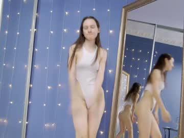 cam girl porn kriskras__ image #3963582