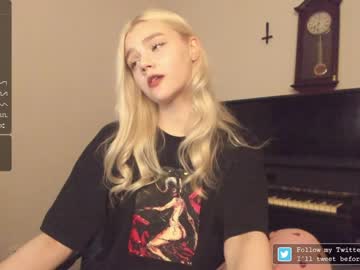 cam girl porn allotropp image #5669765